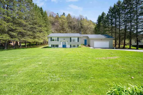 94 Corliss Ln, Colebrook, NH 03576