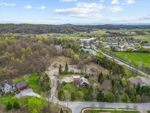 108 Thorn Bush Rd #3, Hinesburg, VT 05461