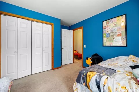 Bedroom - 46 Dutton Rd, Hardwick, VT 05843 photo 5 of 8