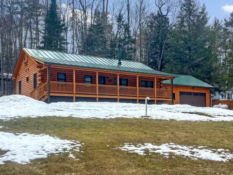 11 Amherst Ln, Woodsville, NH 03785