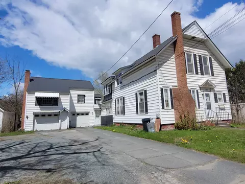 4 Tulip St, Lyndonville, VT 05851