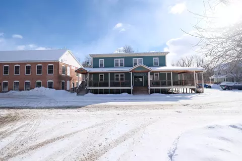 Exterior - 818 Main St, Cavendish, VT 05142 photo 12 of 12