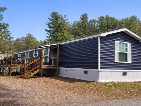 141 Dewey Dr, Milton, VT 05468