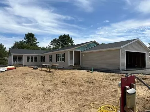 18 Wildflower Ln # -B, Plymouth, NH 03264