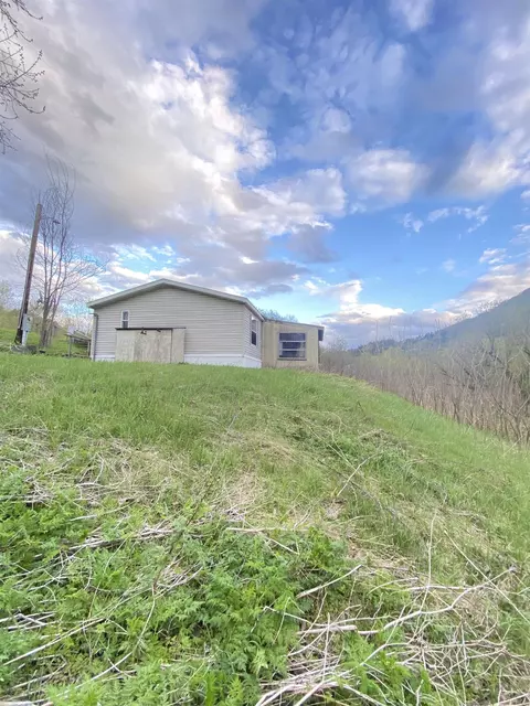 2095 Vermont Route 14, Sharon, VT 05065