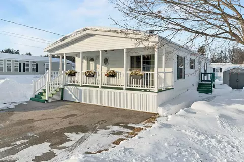 71 Caddy Dr, Salem, NH 03079