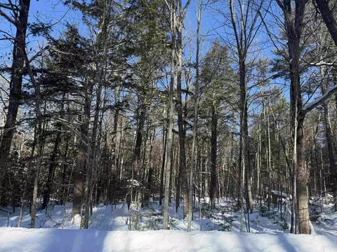 430 Jay Hill Rd #430, Hartford, VT 05091