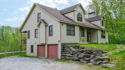 114 Mountain View Dr, Ludlow, VT 05149