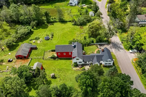 415 Flanders Memorial Rd, Weare, NH 03281