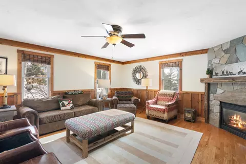 41 Two Brook Dr, Wilmington, VT 05363