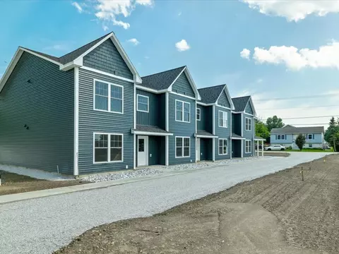 189 Pearl St #101, Saint Albans, VT 05478