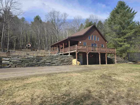 35 Upper Bartonsville Rd, Rockingham, VT 05143