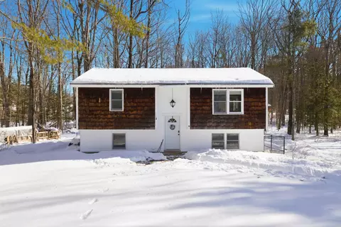 10 Woodlawn Ave, Northfield, NH 03276