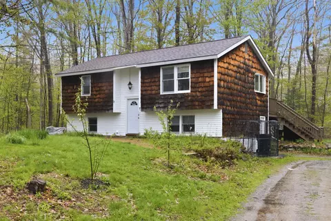 10 Woodlawn Ave, Northfield, NH 03276
