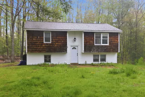 10 Woodlawn Ave, Northfield, NH 03276