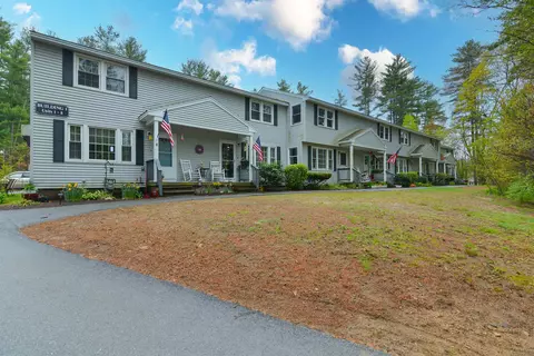 3 Holly Ln, Londonderry, NH 03053
