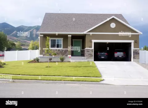 38 Marthas Way, Salisbury, VT 05769