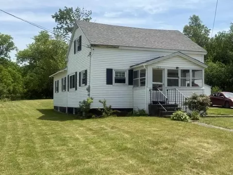 380 Stratton Rd, Rutland City, VT 05702