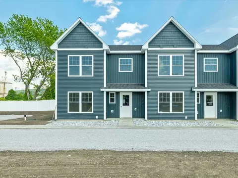 189 Pearl St #102, Saint Albans, VT 05478