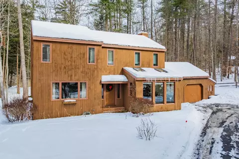 4 Haskins Rd, Hanover, NH 03755