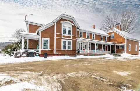 15 Elm St, Woodsville, NH 03785