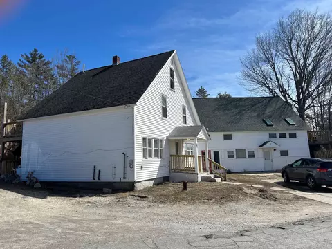 75 Library Rd, Grafton, NH 03240