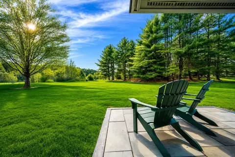60 Village Green Dr #2A, Stowe, VT 05672