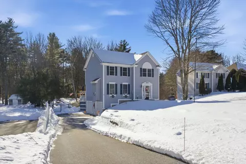 7 Boulder Ct, Raymond, NH 03077