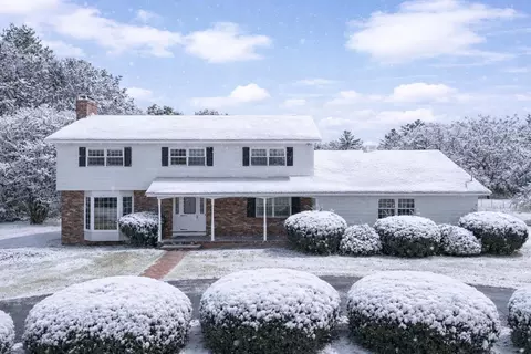 289 South St, Concord, NH 03301