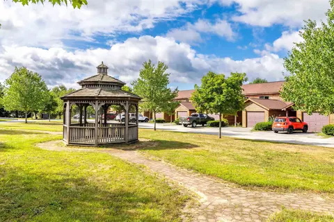 181 Benton Rd, Haverhill, NH 03774