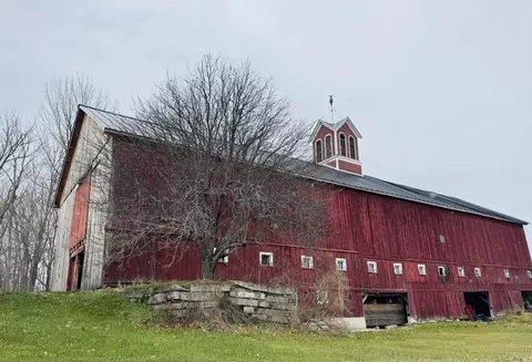 762 Mclaren Hill Rd # A, Barnet, VT 05821