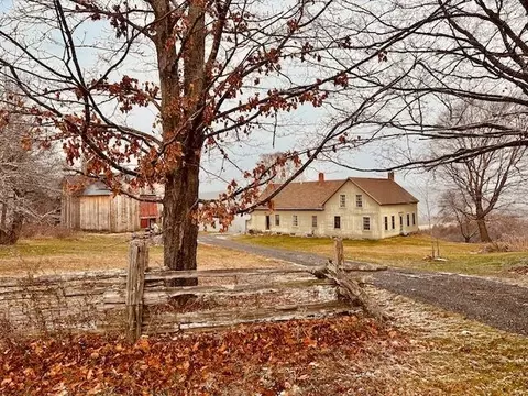762 Mclaren Hill Rd # A, Barnet, VT 05821