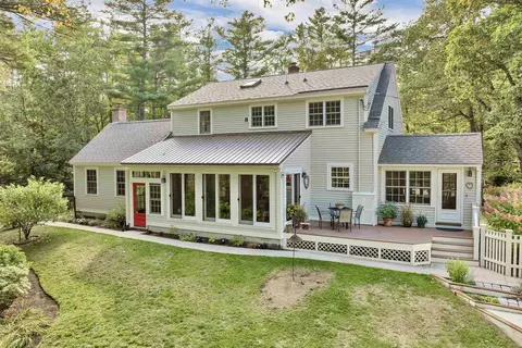 19 Cotton Mountain Rd, Wolfeboro, NH 03894
