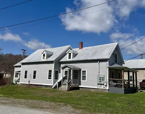 59 78 Railroad St, Johnson, VT 05656