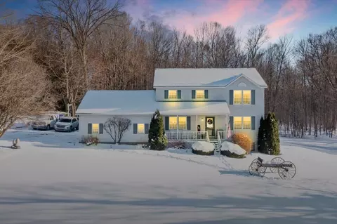 130 Mountain View Dr, Swanton, VT 05488