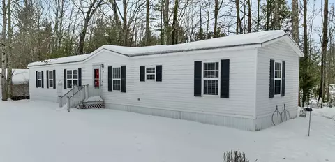 732 Concord Stage Rd #7, Weare, NH 03281