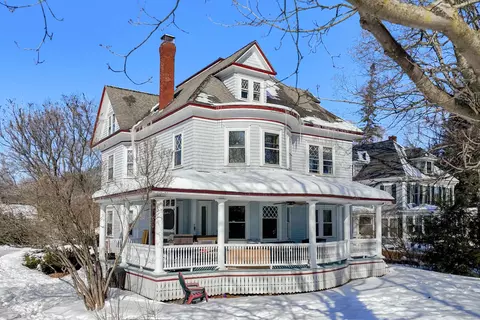 69 Cheney St, Franklin, NH 03235