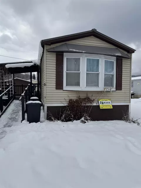 81 Cramton Rd #6, Castleton, VT 05735