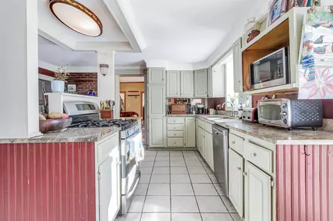 Kitchen - 1607 Massey Rd, Springfield, VT 05156 photo 4 of 6