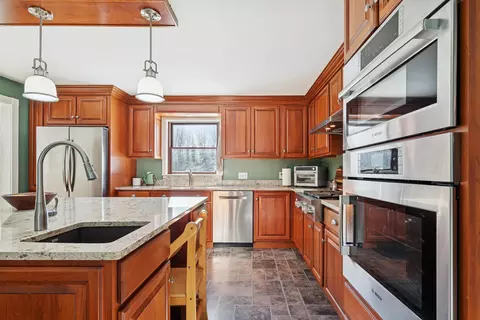 142 Rocky Ln, Wells River, VT 05081