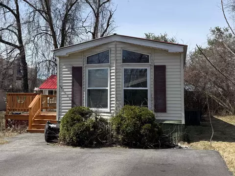 19 Grappone Dr, Concord, NH 03301 photo 2