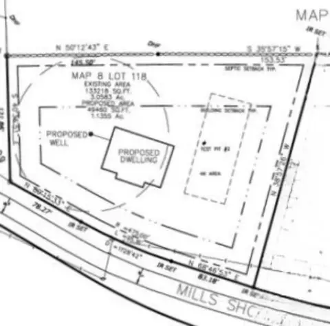 118 Mills Shore Dr, Hampstead, NH 03841