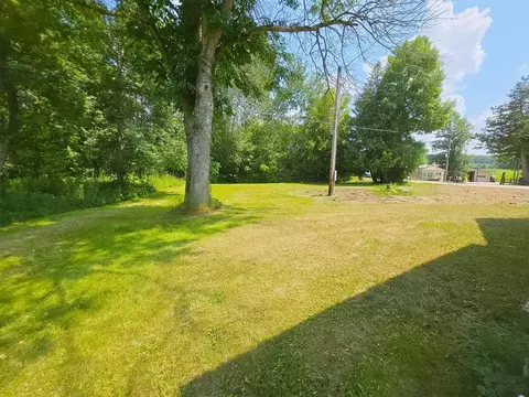 Exterior - 427 Dewing Rd, Franklin, VT 05457 photo 5 of 8