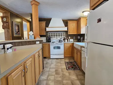 Kitchen - 427 Dewing Rd, Franklin, VT 05457 photo 2 of 3