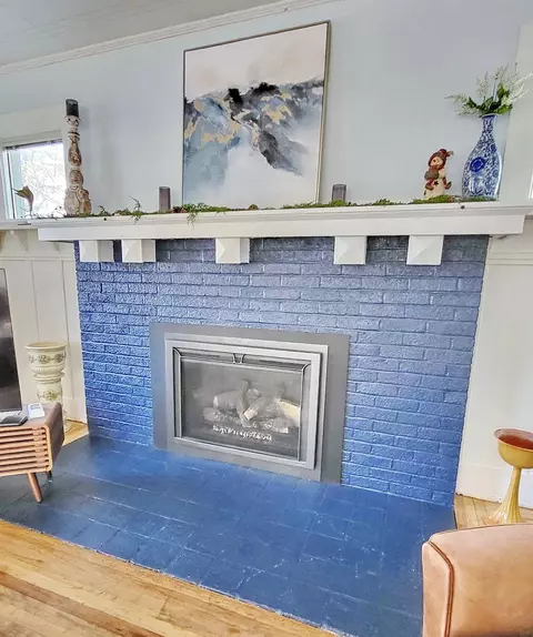 Living - 2480 Main St, Bethlehem, NH 03574 photo 6 of 7