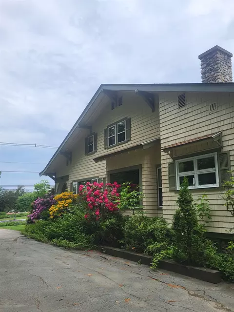Exterior - 2480 Main St, Bethlehem, NH 03574 photo 4 of 15