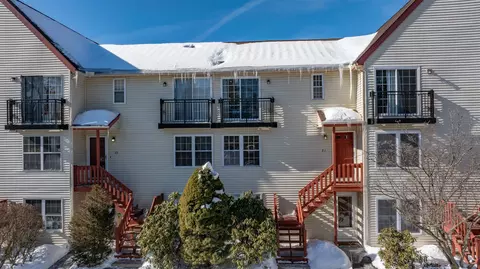 21 Arlington St #B, Merrimack, NH 03054