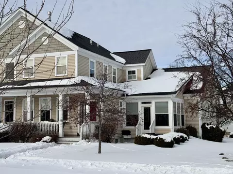 8 W Fisher Ln, South Burlington, VT 05403