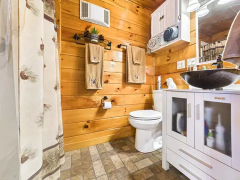 Bath - 361 Jackson Lodge Rd, Canaan, VT 05903 photo 1 of 1