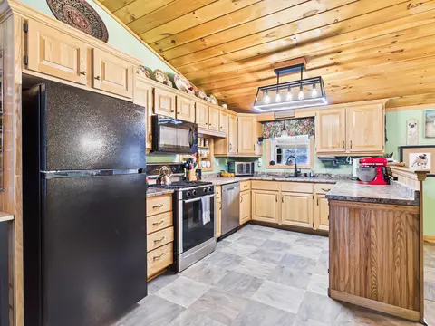 Kitchen - 361 Jackson Lodge Rd, Canaan, VT 05903 photo 2 of 5